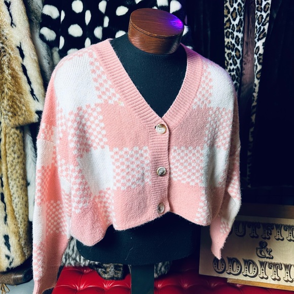 Timing Pink and White Checkerboard Sweater - Picture 3 of 7
